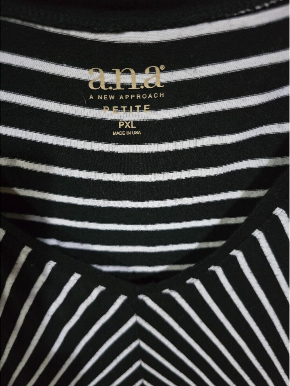 a.n.a. Black Pullover V-Neck White Stripes Stretchy Size PXL - Picture 2 of 3